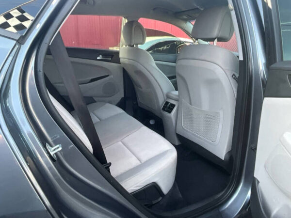 2017 Hyundai Tucson Sport - Image 7