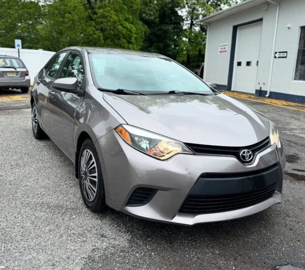 2014 Toyota Corolla LE - Image 2
