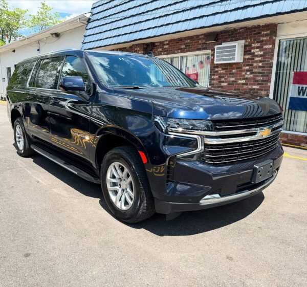 2023 Chevrolet Suburban LT 4x4
