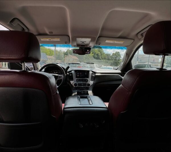 2015 GMC Yukon XL - Image 3