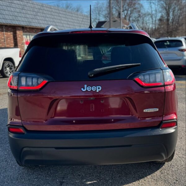2020 Jeep Cherokee Latitude 4x4 - Image 4