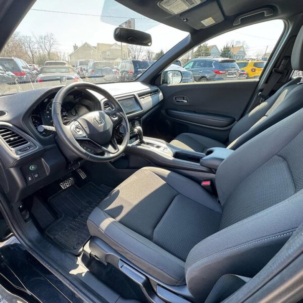 2020 Honda HR-V Sport - Image 5