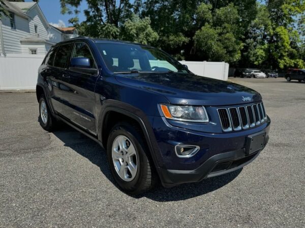 2016 Jeep Grand Cherokee Laredo - Image 3