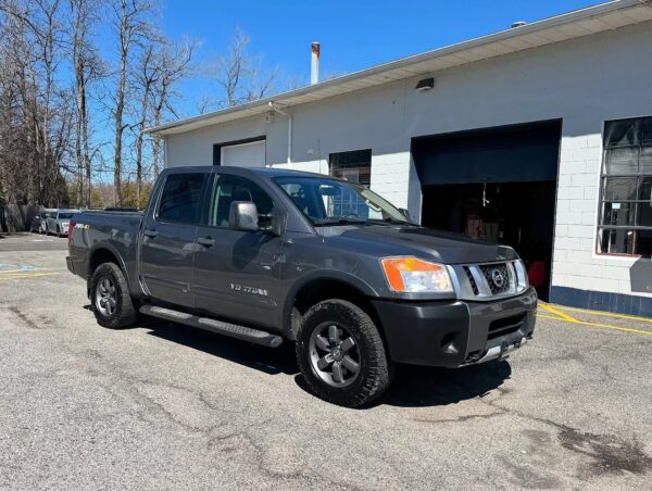2015 Nissan Titan PRO-4X - Image 2