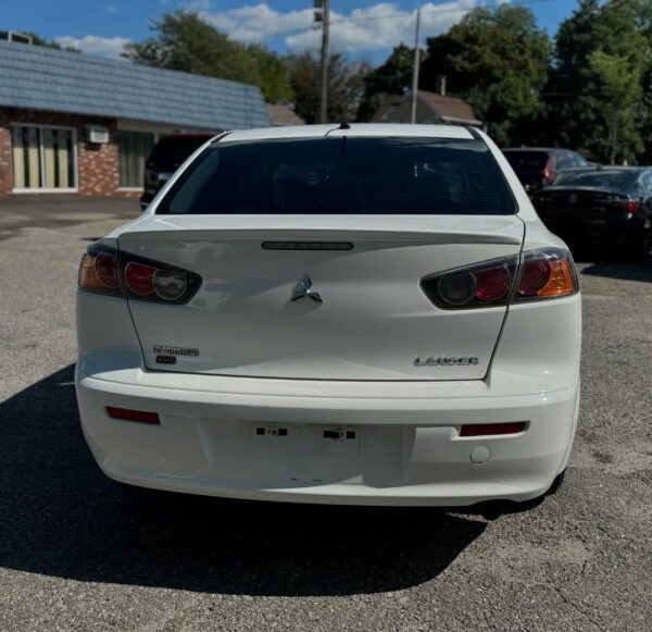 2012 Mitsubishi Lancer SE - Image 4