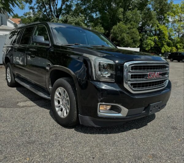 2015 GMC Yukon XL - Image 2
