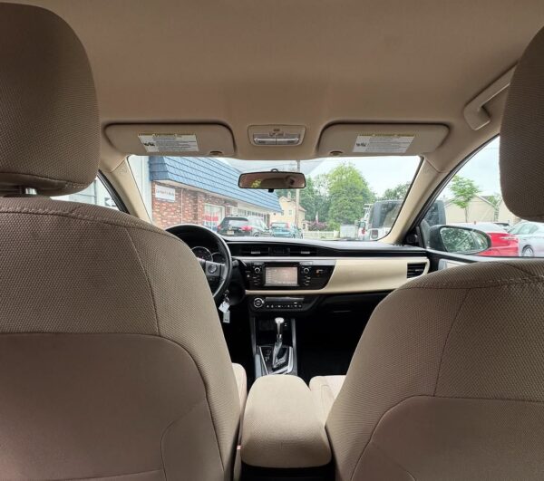 2014 Toyota Corolla LE - Image 3