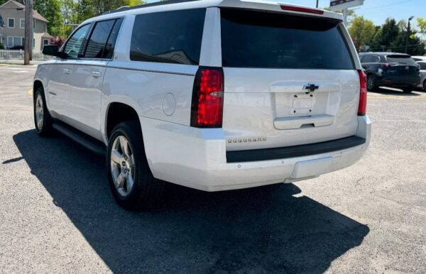 2016 Chevrolet Suburban LT - Image 5