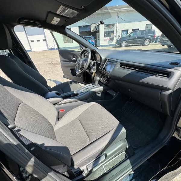2020 Honda HR-V Sport - Image 4