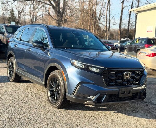 2023 Honda CR-V Hybrid - Image 2