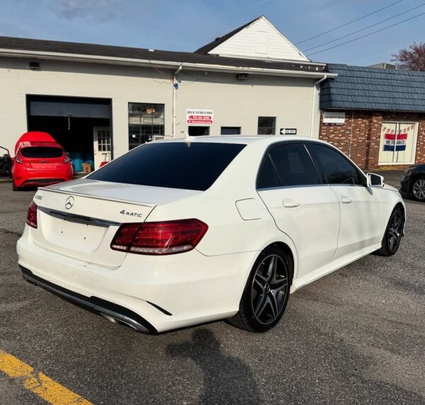 2014 Mercedes-Benz E-class E350 - Image 3