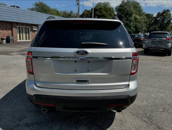 2013 Ford Explorer - Image 4