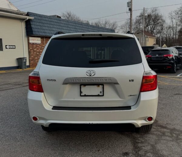 2008 Toyota Highlander AWD - Image 4