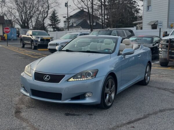 2011 Lexus IS 250C - Image 2
