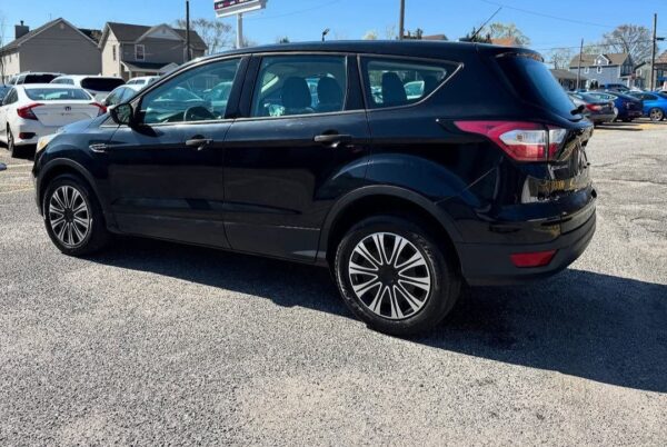 2017 Ford Escape S - Image 5