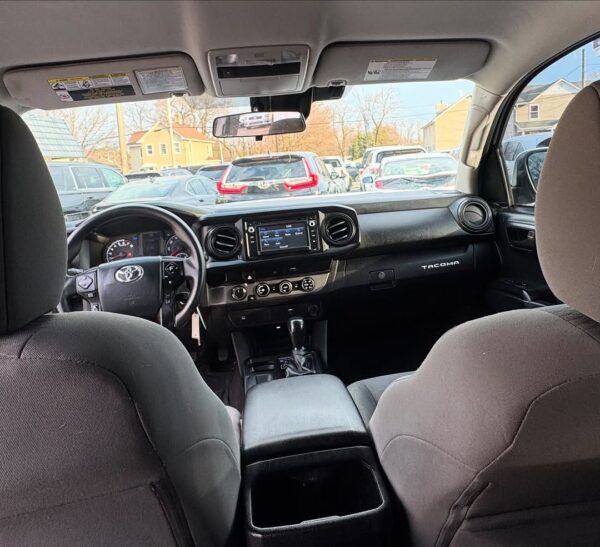 2018 Toyota Tacoma SR5 - Image 3
