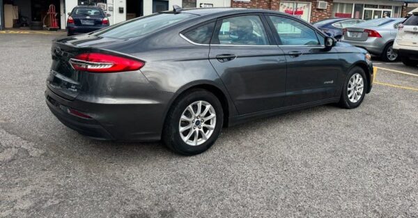2019 Ford Fusion Hybrid - Image 5