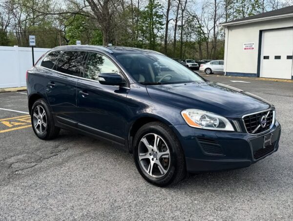 2012 Volvo XC60 T6 - Image 2