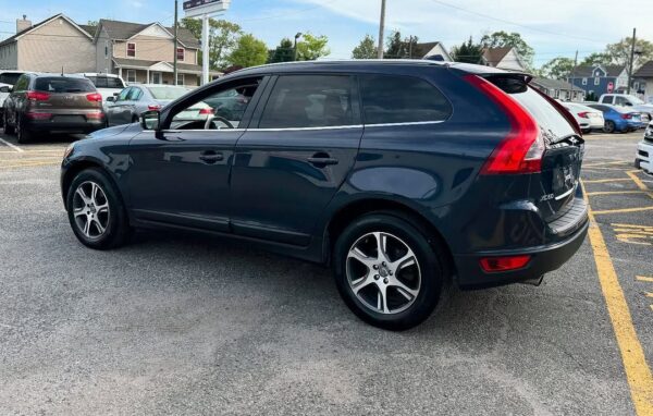 2012 Volvo XC60 T6 - Image 4