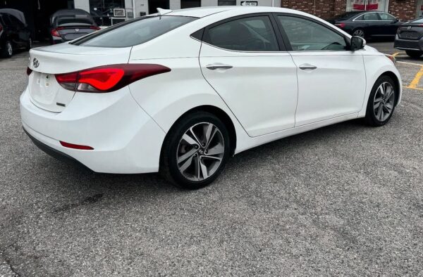 2014 Hyundai Elantra - Image 4