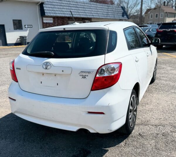 2009 Toyota Matrix - Image 3