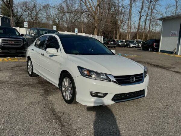 2014 Honda Accord EX-L - Image 2