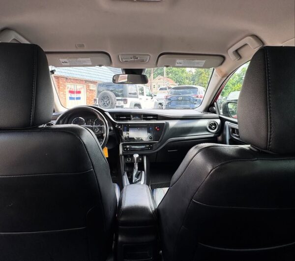 2019 Toyota Corolla SE - Image 3